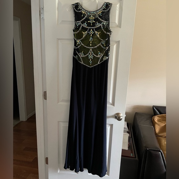 Betsy & Adam Formal Dress Size 12 - Picture 14 of 16